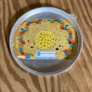 Round Wilton cookie pan.